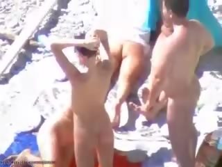 日光浴 海灘 蕩婦 有 一些 青少年 組 性別 夾 有趣