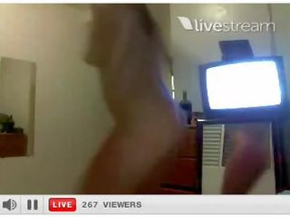 Gatinha dancando pelada livestream