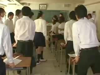 Jaapani fetiš imelik tänav tüdruk
