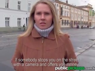 Mofos - fantastisch euro blondine krijgt uitgezocht omhoog op de straat
