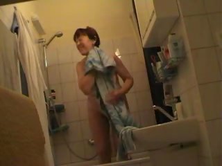 Czech middle-aged Milf Jindriska Fully Nude In Bathroom