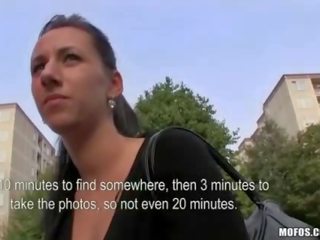 Tsjechisch femme fatale terra lief paid voor neuken