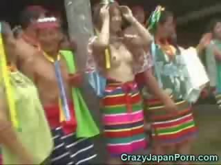 Nhật bản trong một papuan tribe!