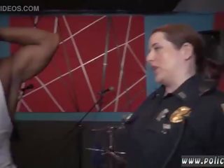 Lesbisk polis officer och angell somrar polis gang rå mov